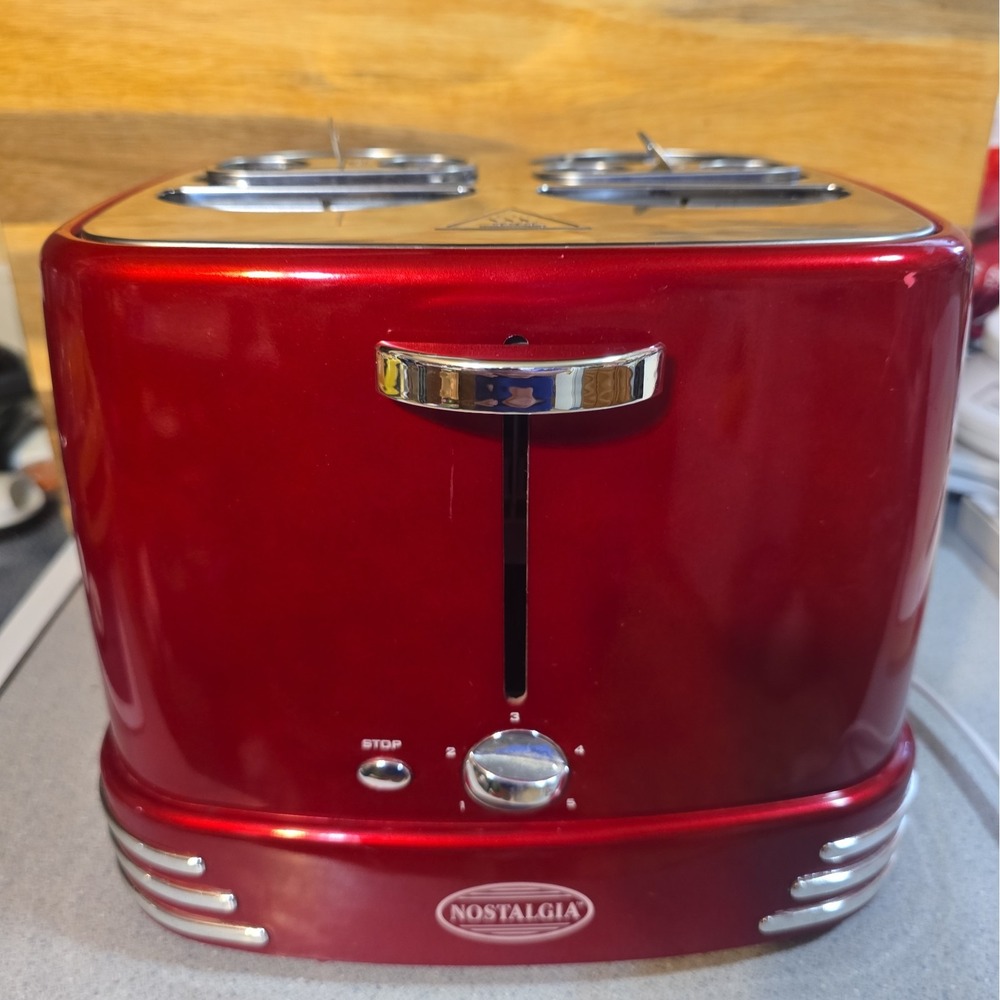 Nostalgia Pop-Up 4 Slot Hot Dog and Bun Toaster Retro Red New Open Box